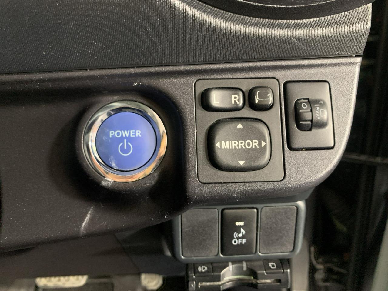 2012 Toyota Aqua S Hatchback PUSH BUTTON START + AUTO LIGHTS + REVERSING CAMERA