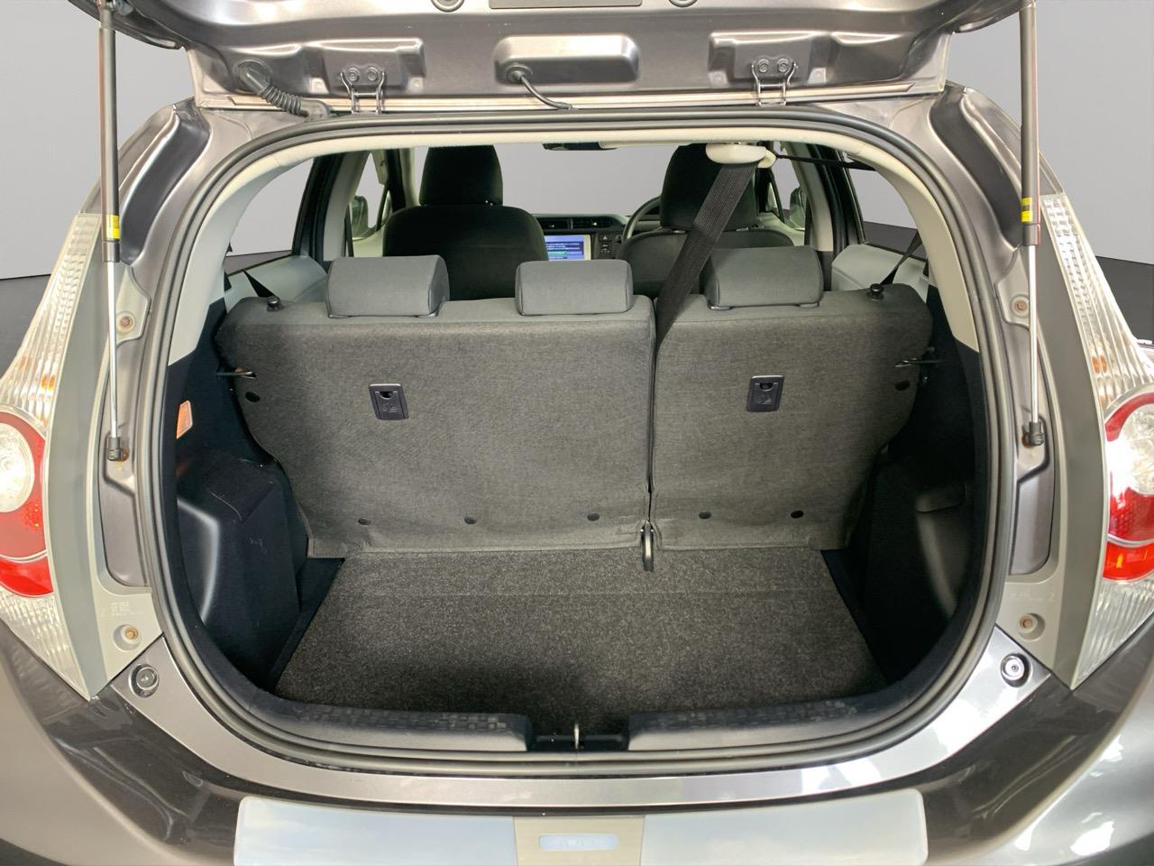 2012 Toyota Aqua S Hatchback PUSH BUTTON START + AUTO LIGHTS + REVERSING CAMERA