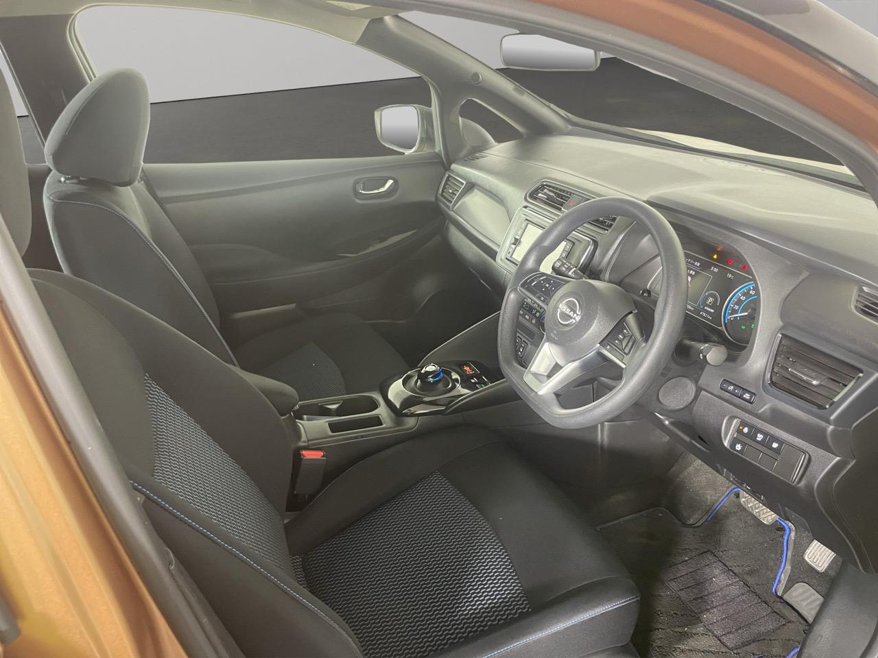 2021 Nissan Leaf S Hatchback LOW KMS + REVERSING CAMERA + PARKING SENSORS