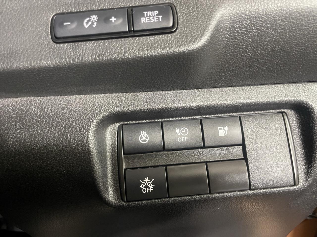 2021 Nissan Leaf S Hatchback LOW KMS + REVERSING CAMERA + PARKING SENSORS