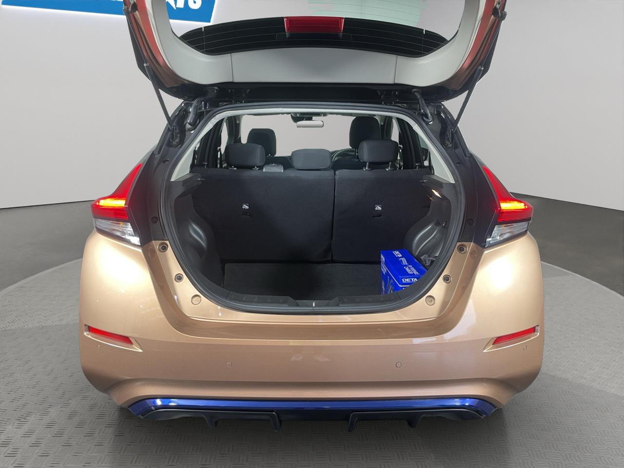 2021 Nissan Leaf S Hatchback LOW KMS + REVERSING CAMERA + PARKING SENSORS