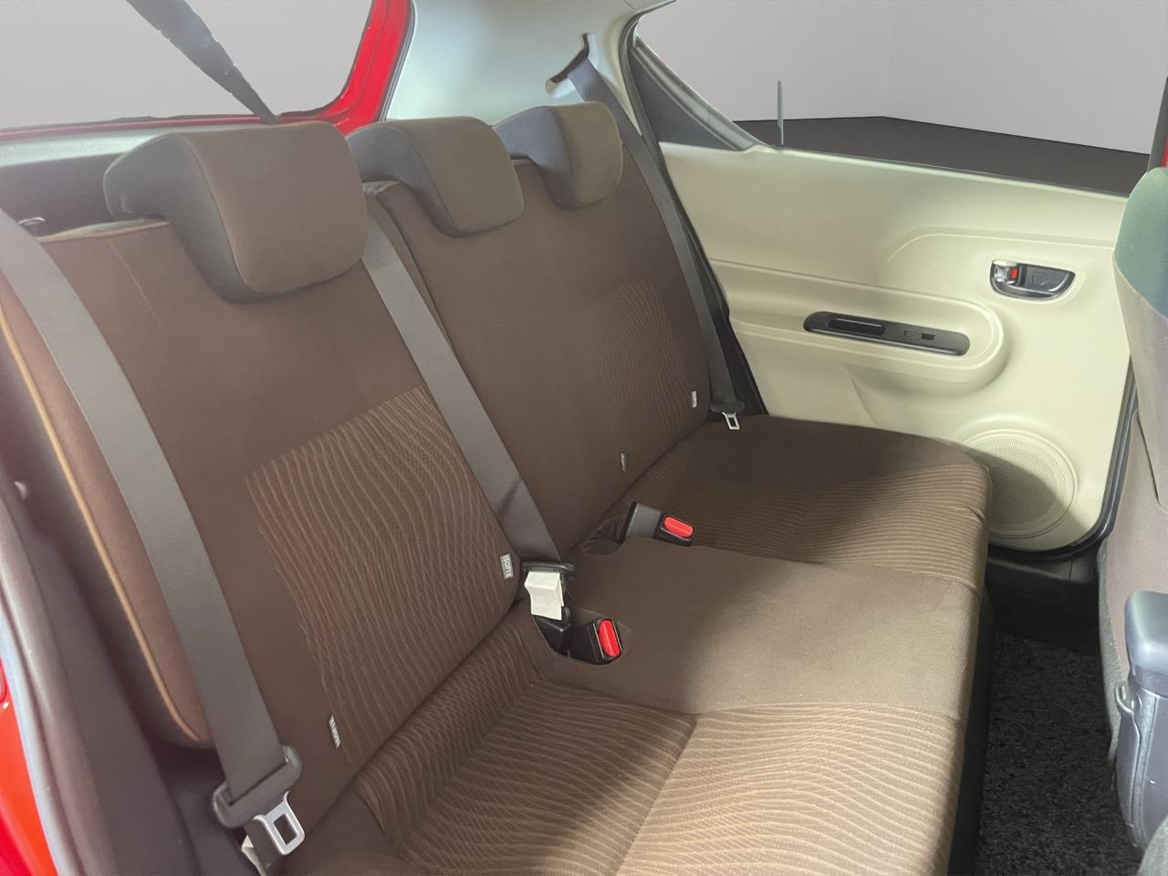 2012 Toyota Aqua G Hatchback HEATED SEATS + AUTO LIGHTS + PUSH START