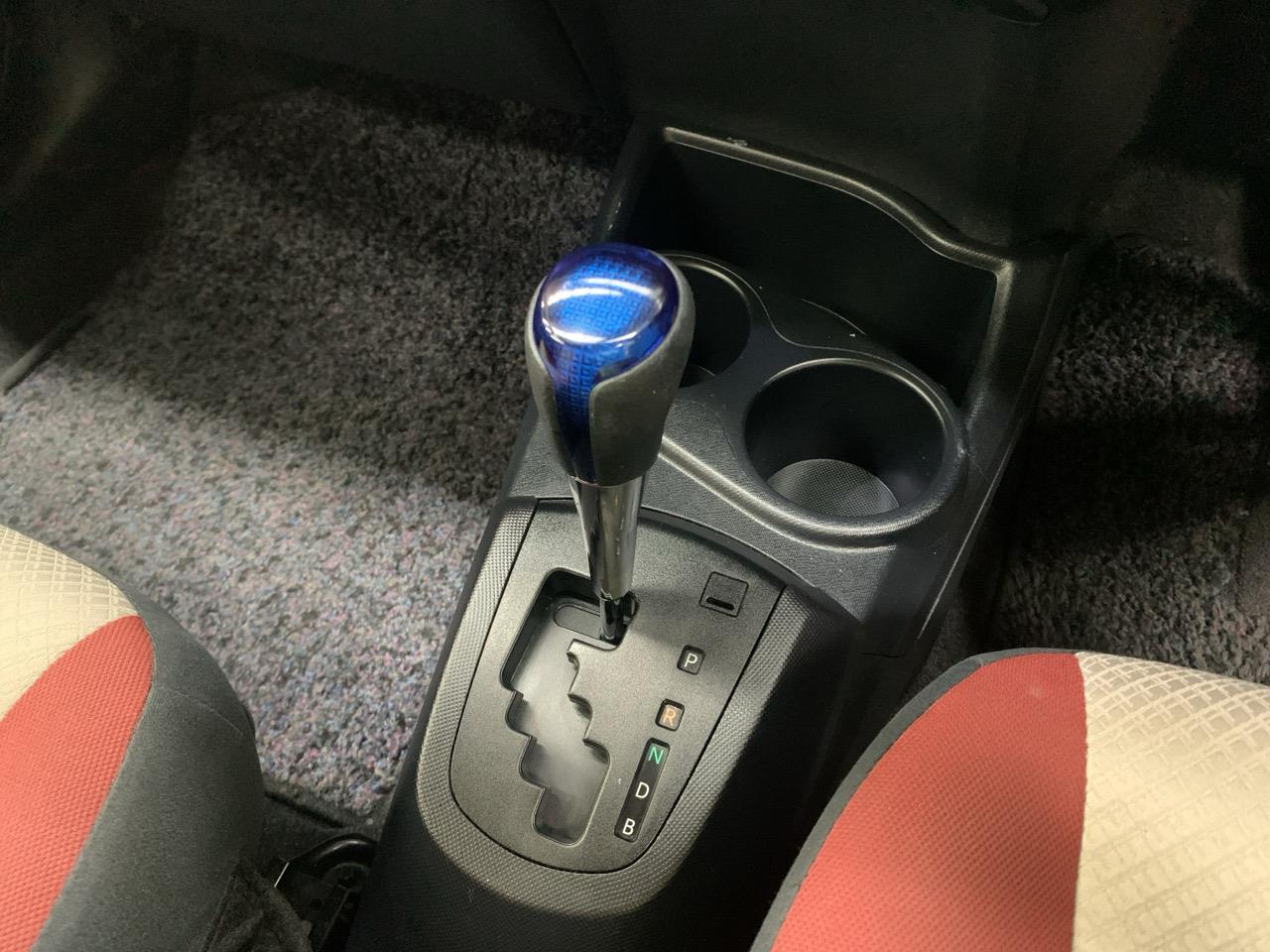 2015 Toyota Aqua Facelift Model S Hatchback SMART KEY + REVERSING CAMERA + AUTO LIGHTS