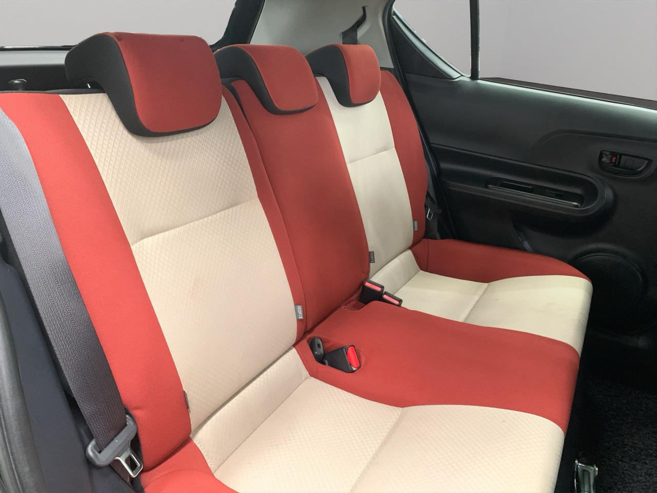 2015 Toyota Aqua Facelift Model S Hatchback SMART KEY + REVERSING CAMERA + AUTO LIGHTS