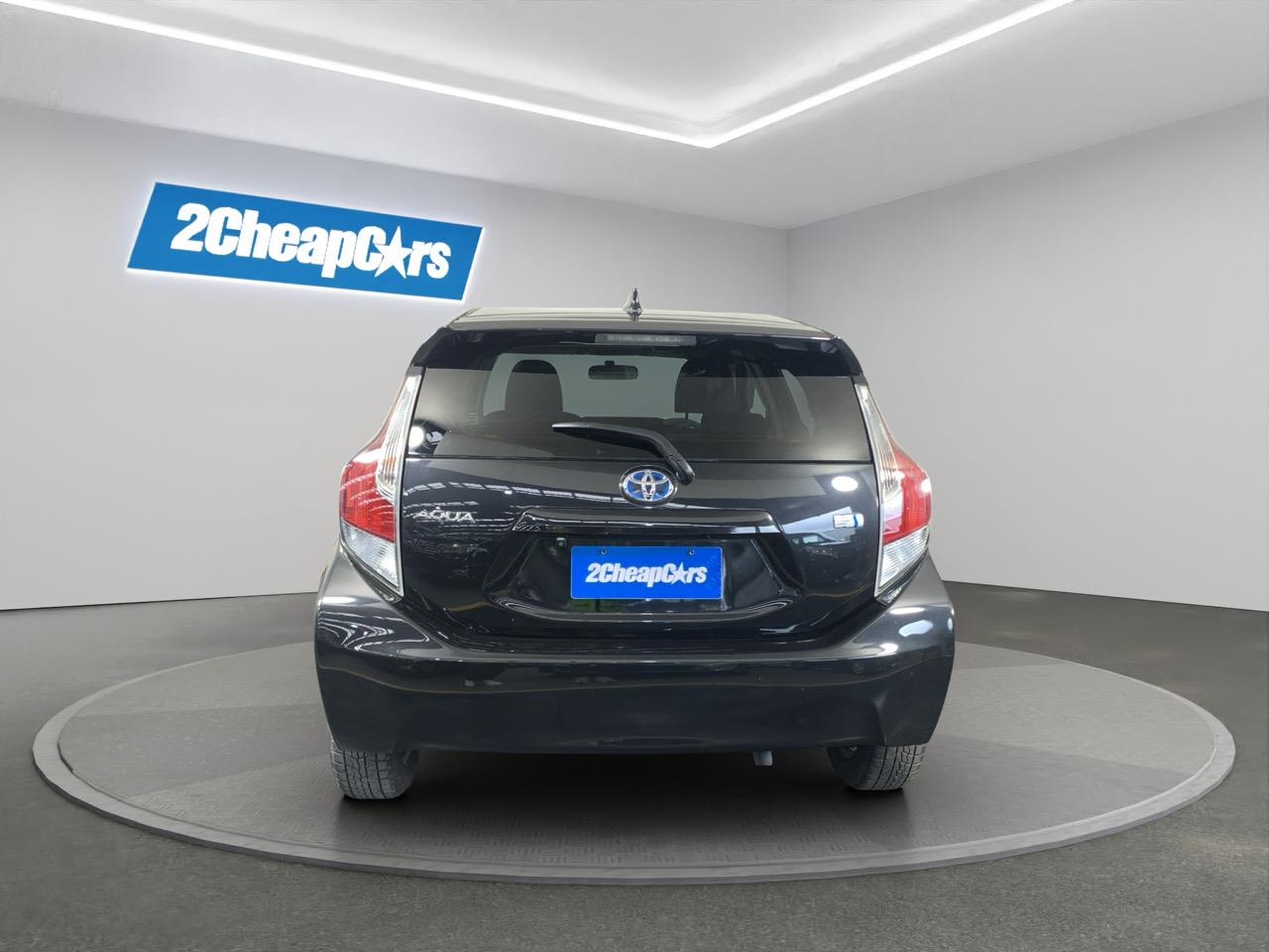 2015 Toyota Aqua Facelift Model S Hatchback SMART KEY + REVERSING CAMERA + AUTO LIGHTS