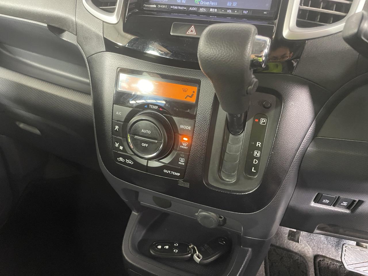 2014 Suzuki Solio S-DJE Hatchback CRUISE CONTROL + ELECTRIC SLIDING DOORS