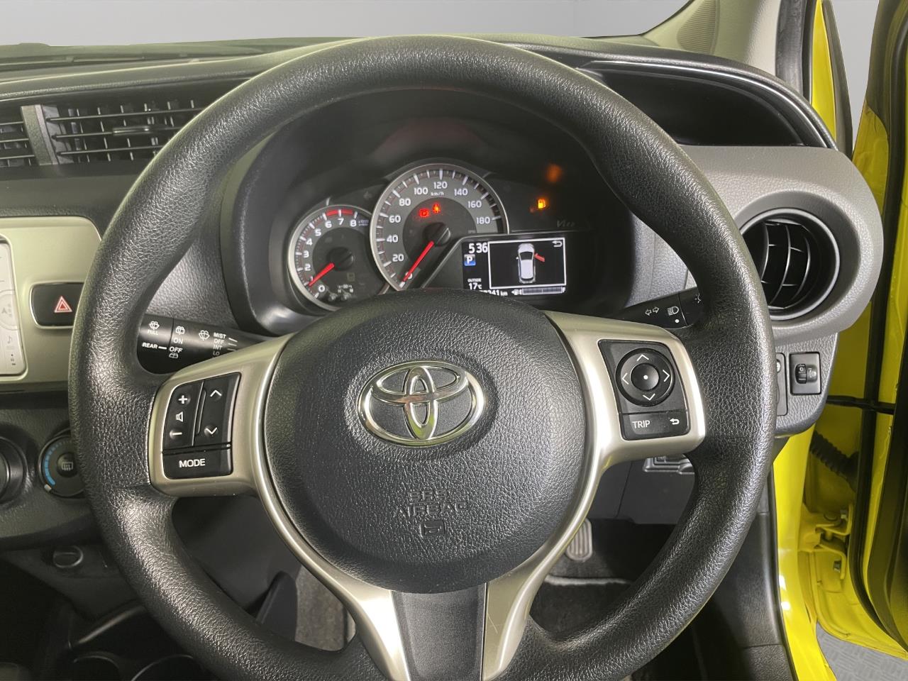 2014 Toyota Vitz F Hatchback REVERSING CAMERA + SMART KEY