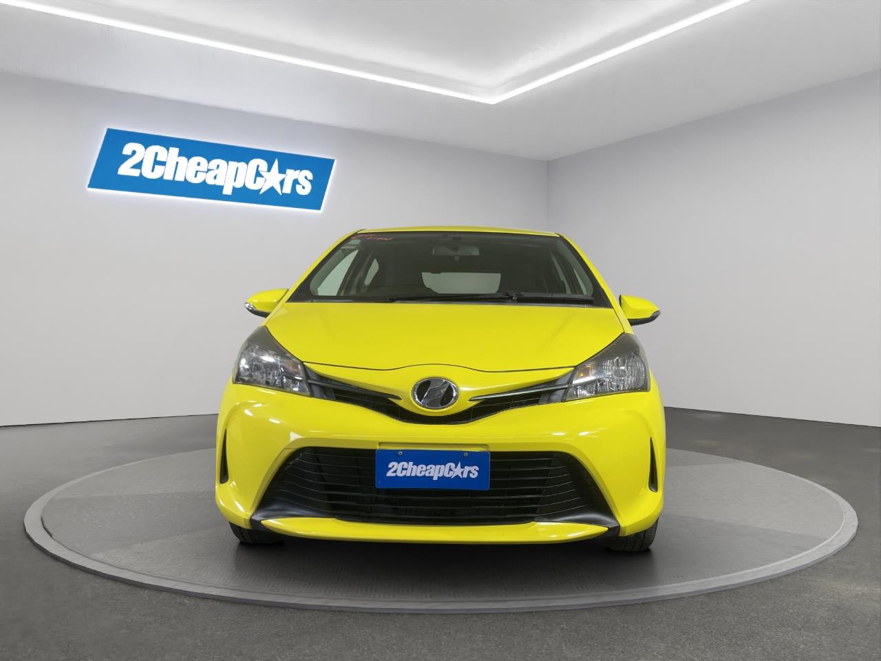 2014 Toyota Vitz F Hatchback REVERSING CAMERA + SMART KEY
