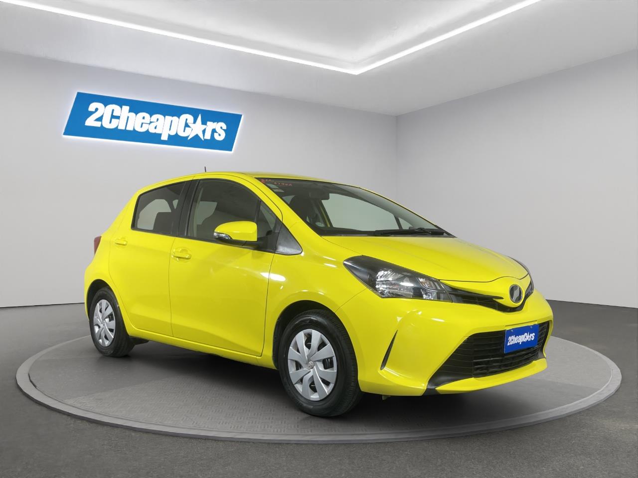 2014 Toyota Vitz F Hatchback REVERSING CAMERA + SMART KEY