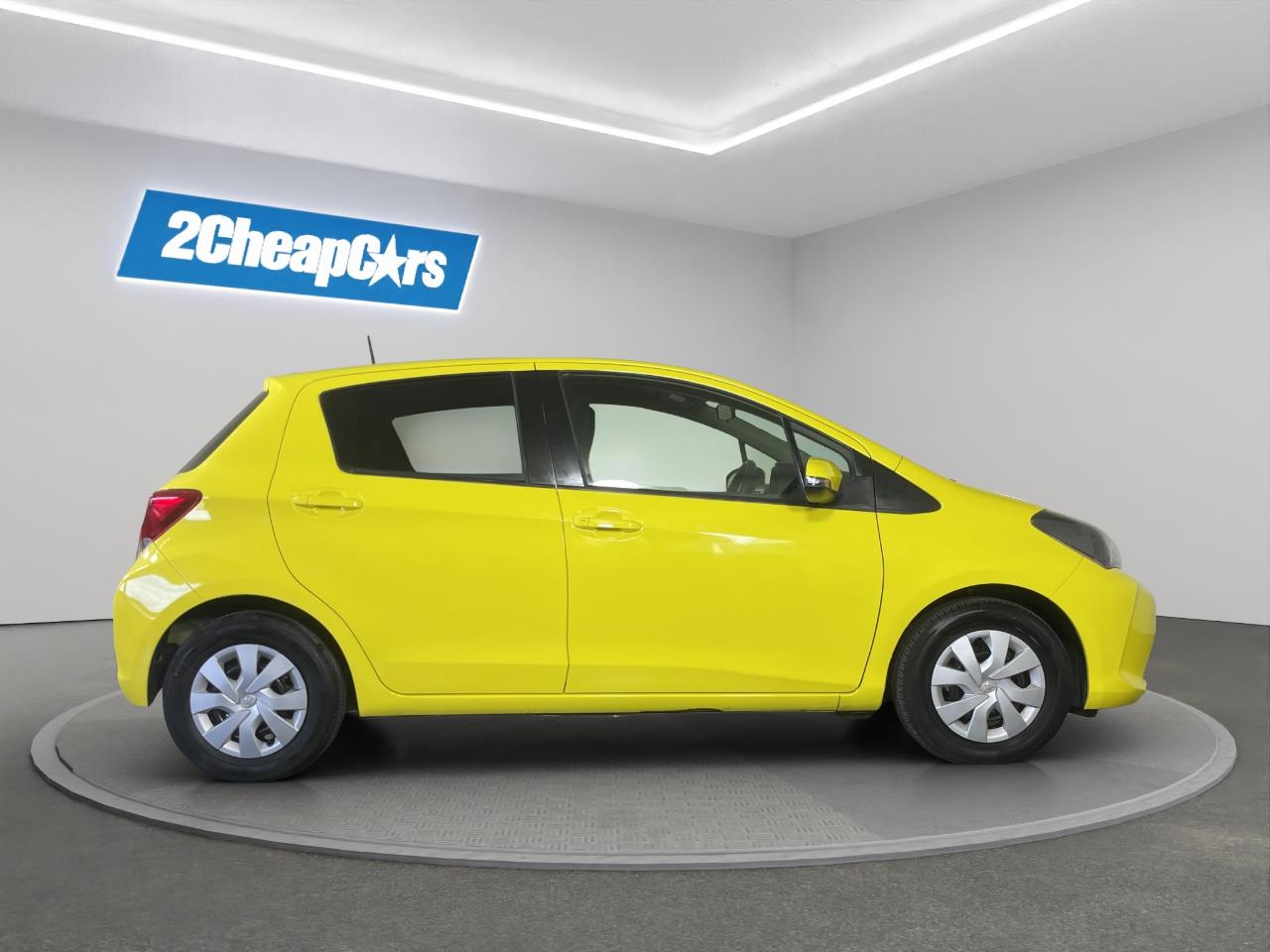 2014 Toyota Vitz F Hatchback REVERSING CAMERA + SMART KEY