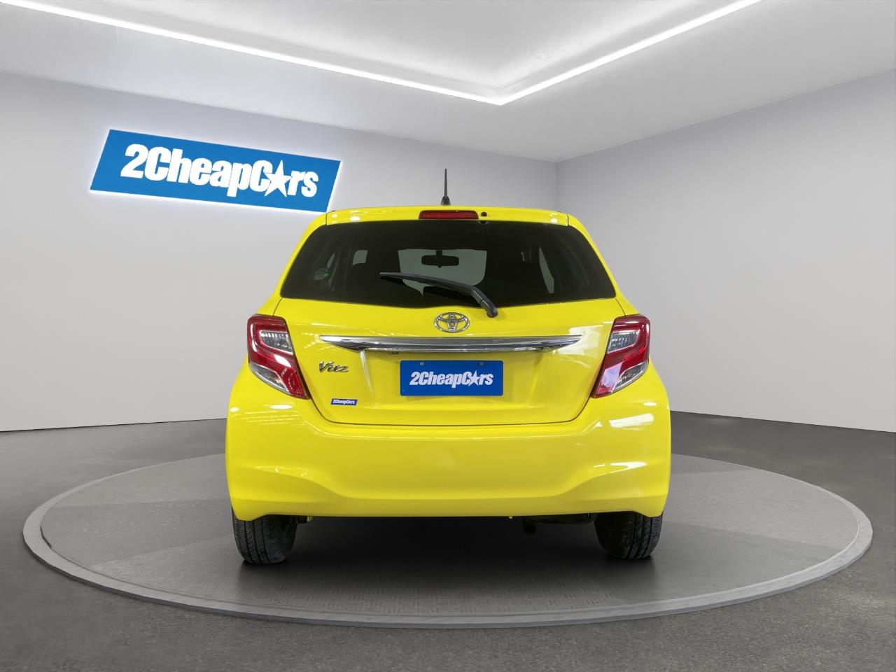 2014 Toyota Vitz F Hatchback REVERSING CAMERA + SMART KEY