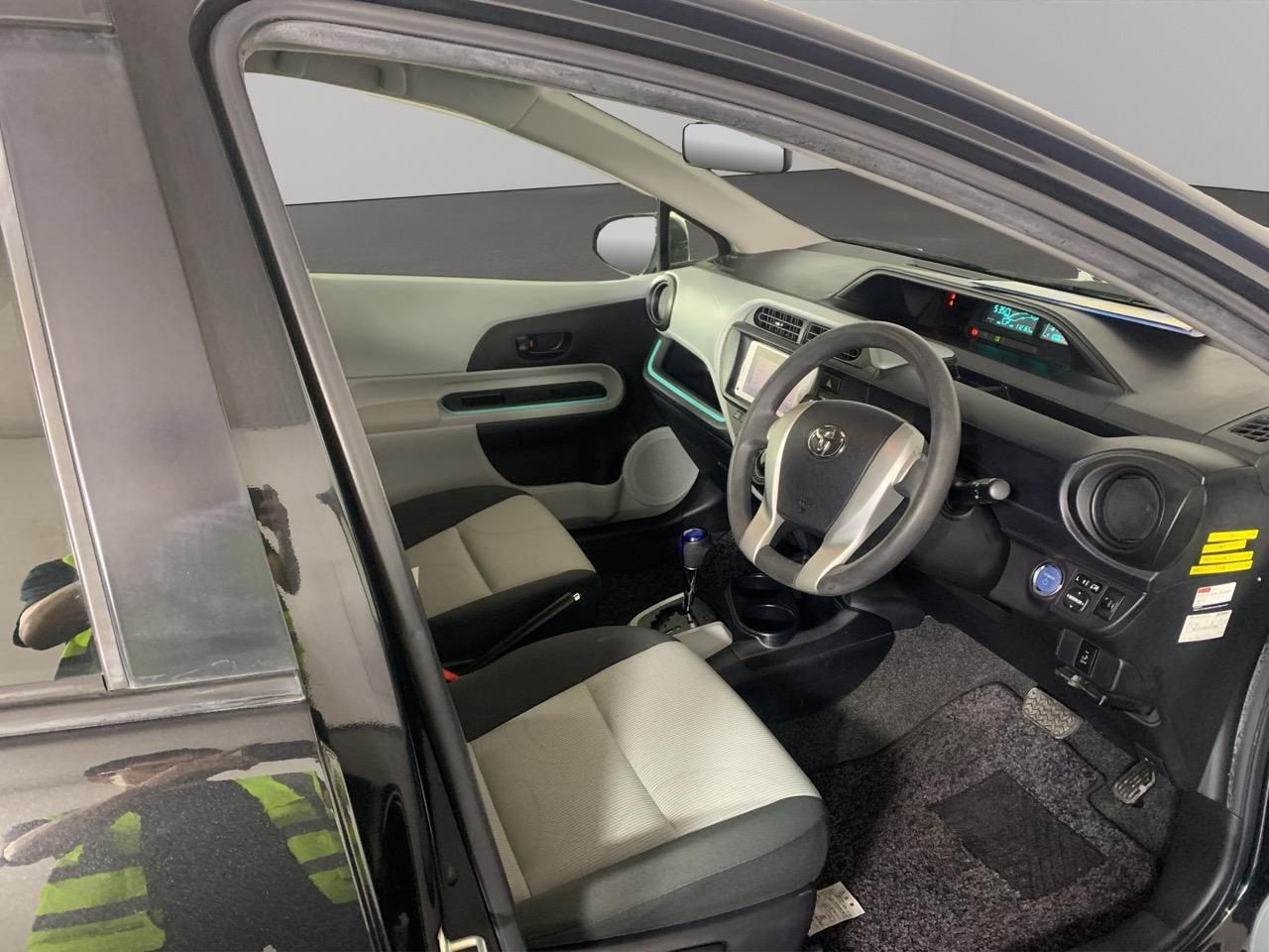 2013 Toyota Aqua S Hatchback PUSH SRART + AUTO LIGHTS