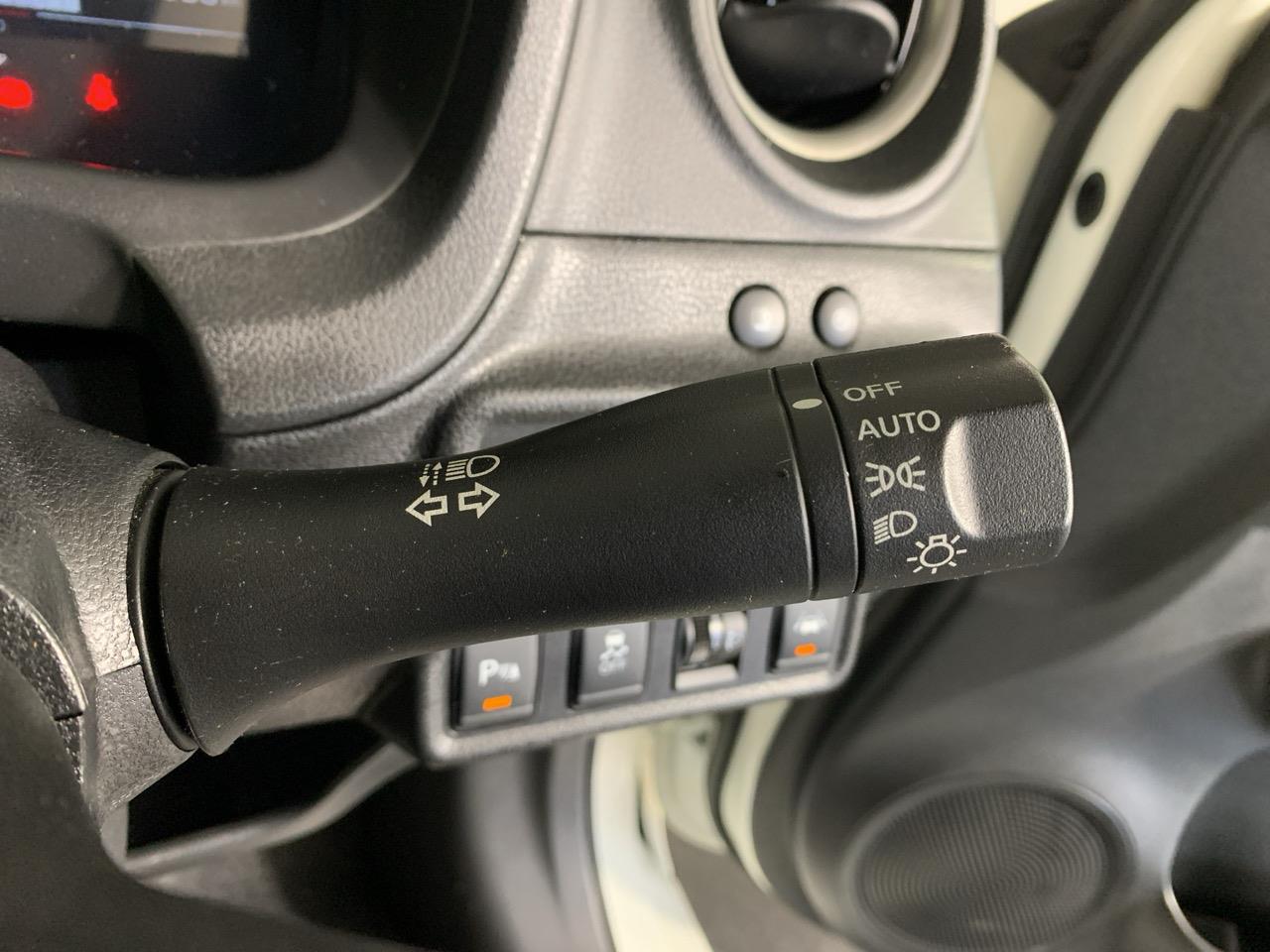 2018 Nissan Note e-power Hatchback REVERSING CAMERA + PARKING SENSORS + AUTO LIGHTS