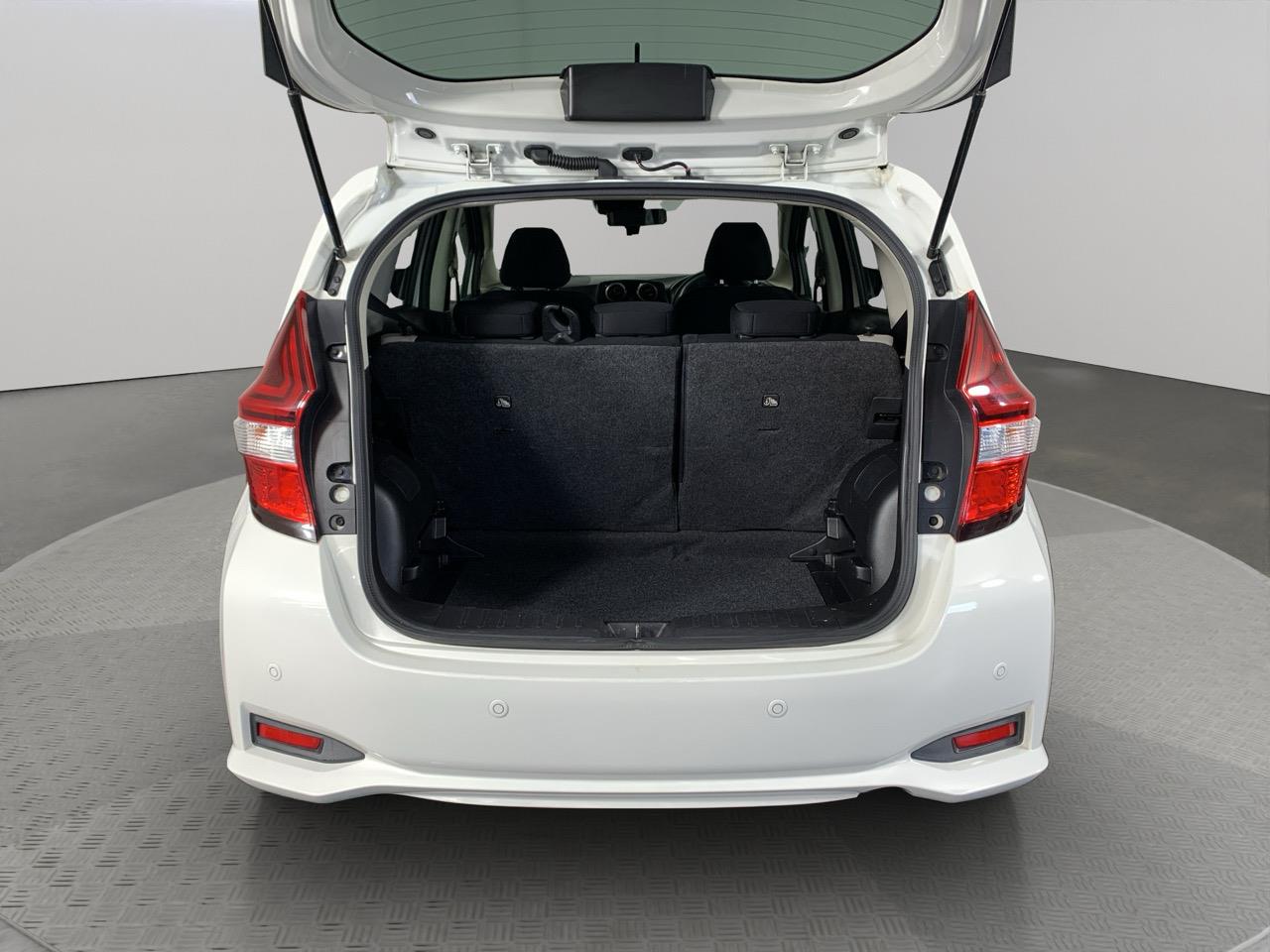 2018 Nissan Note e-power Hatchback REVERSING CAMERA + PARKING SENSORS + AUTO LIGHTS