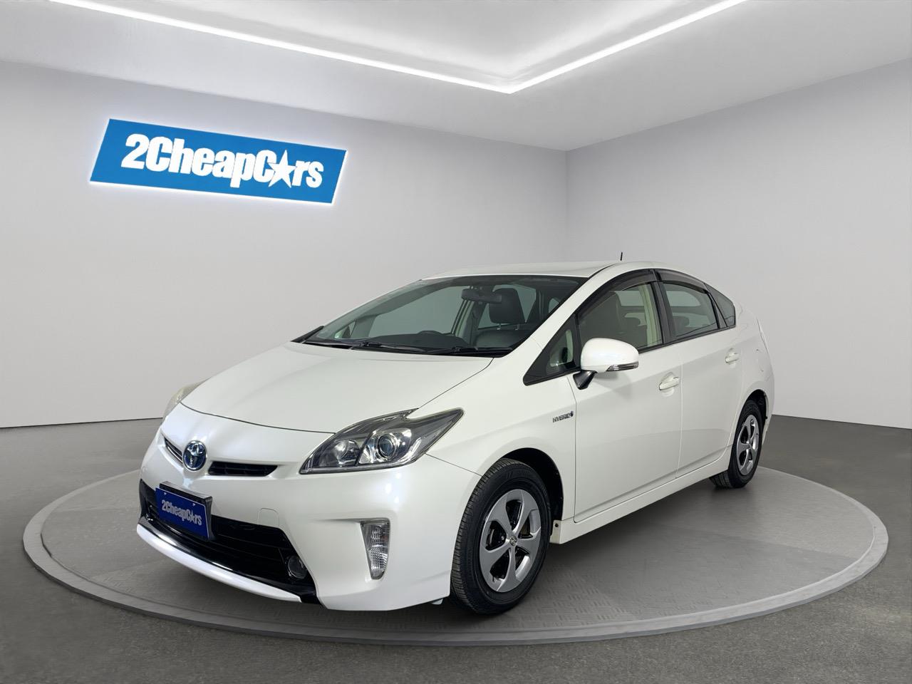 2014 Toyota Prius Hybrid Hatchback