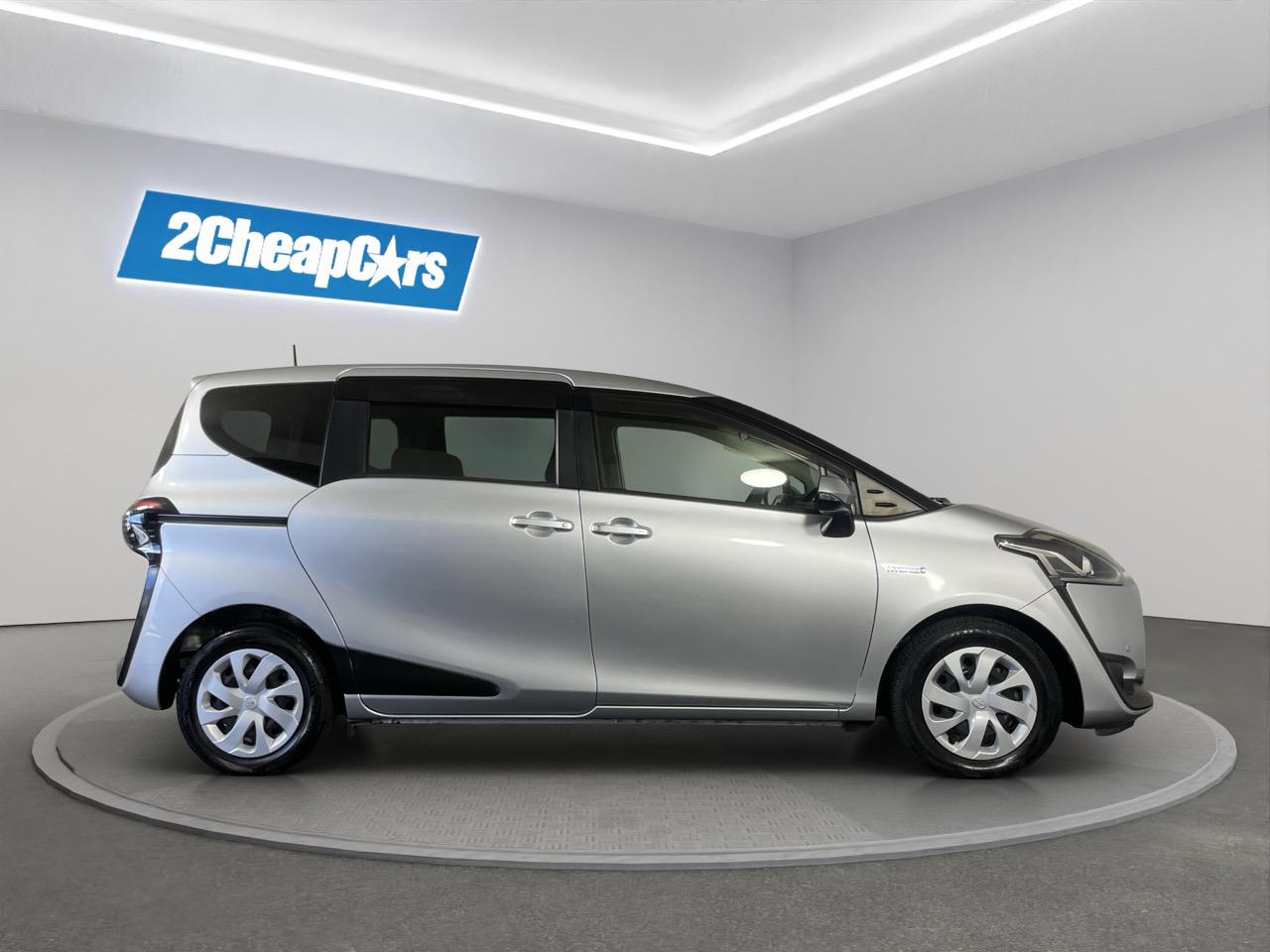 2015 Toyota Sienta HYBRID G People Mover ELECTRIC SLIDING DOORS + REVERSING CAMERA