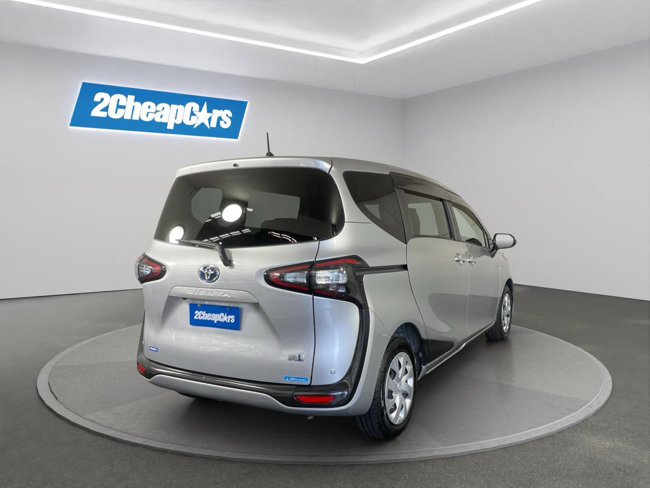 2015 Toyota Sienta HYBRID G People Mover ELECTRIC SLIDING DOORS + REVERSING CAMERA