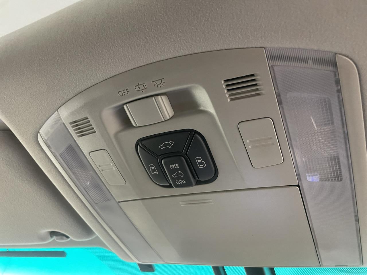 2013 Toyota Vellfire 2.4 ZG Edition People Mover ELECTRIC SLIDING DOORS + REVERSING CAMERA