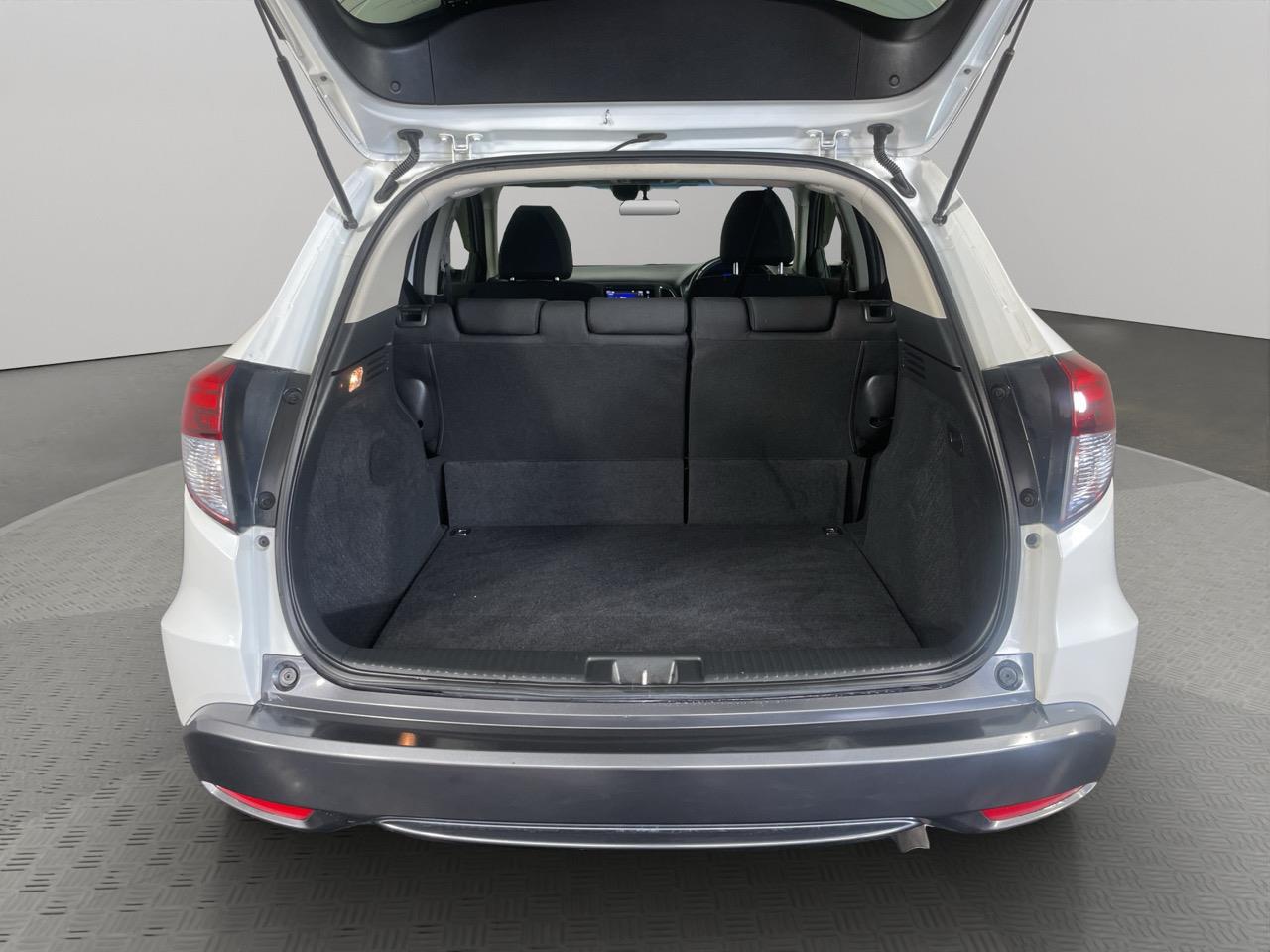 2014 Honda Vezel HYBIRID X RV/SUV REVERSING CAMERA + PADDLE SHIFT + PUSH START