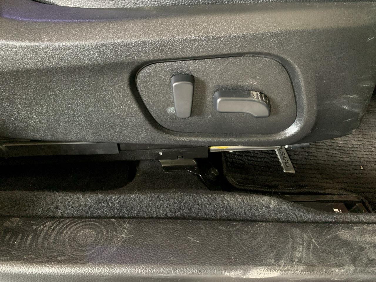 2012 Subaru Impreza SPORT 2.0S AWD Hatchback CRUISE CONTROL + POWER ADJUSTMENT SEATS