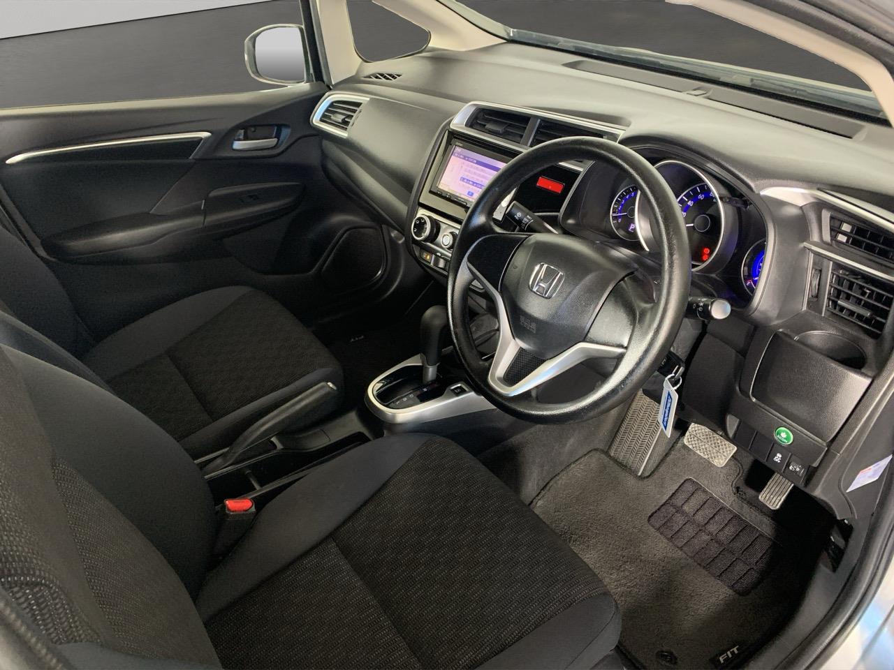 2014 Honda Fit Jazz New Shape Hatchback LOW KMS + SMART KEYS