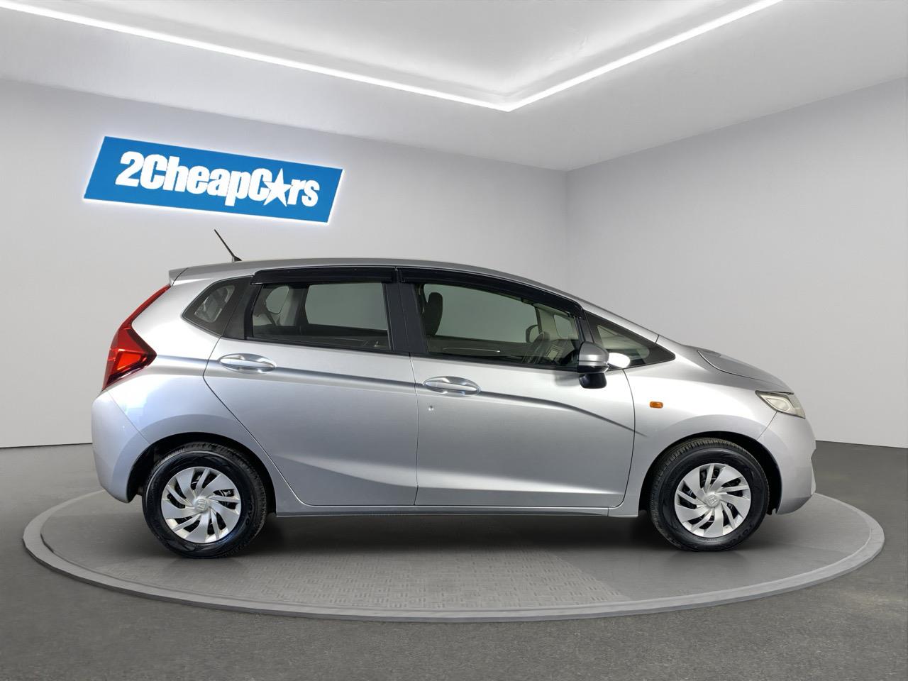 2014 Honda Fit Jazz New Shape Hatchback LOW KMS + SMART KEYS