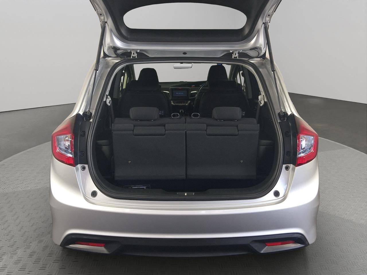 2016 Honda JADE Honda Sensing Hybrid People Mover REVESING CAMERA + CRUISE CONTROL + HONDA SENSING