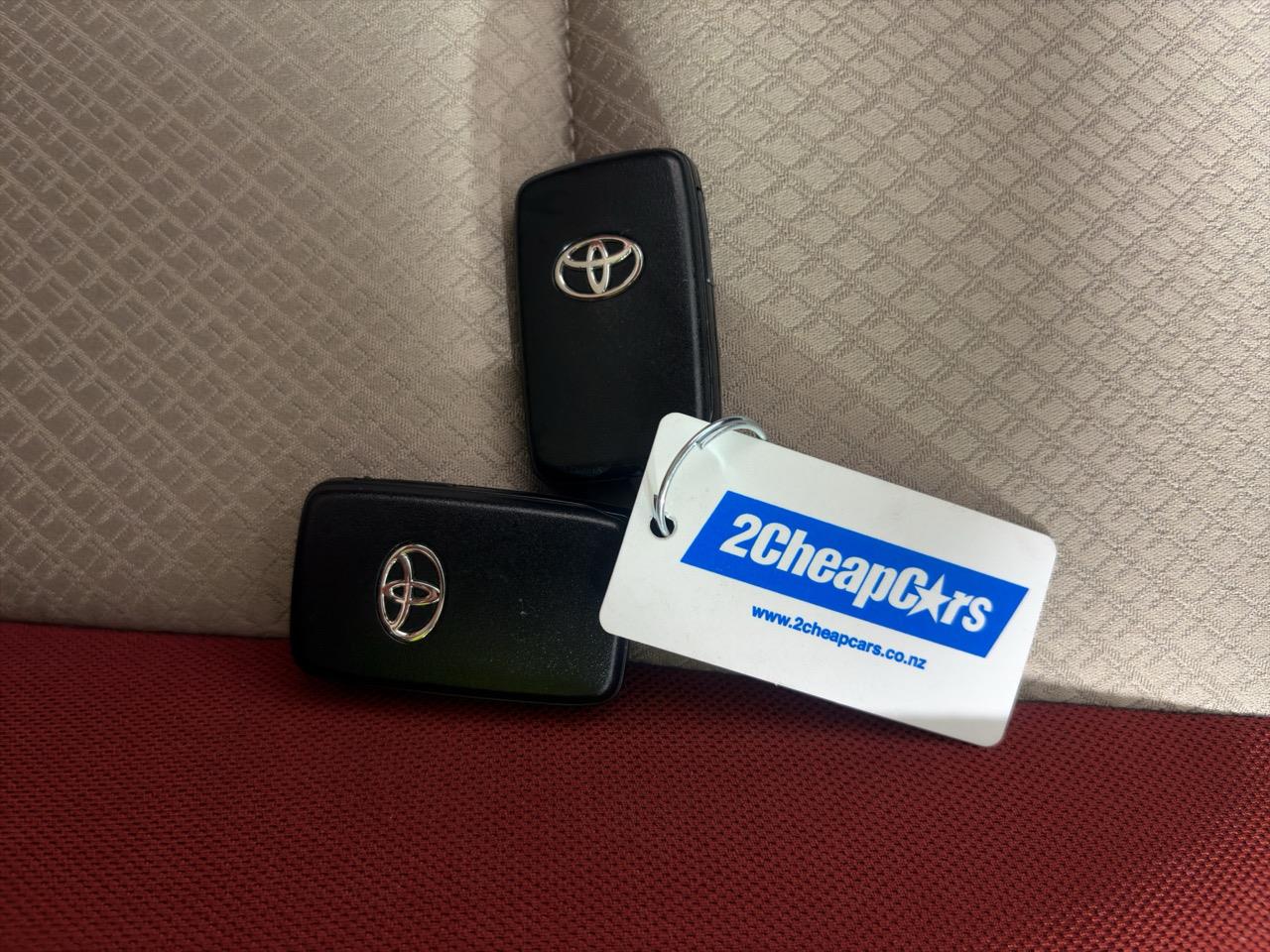 2015 Toyota Aqua S Hatchback REVESING CAMERA + PUSH SRART + AUTO LIGHTS