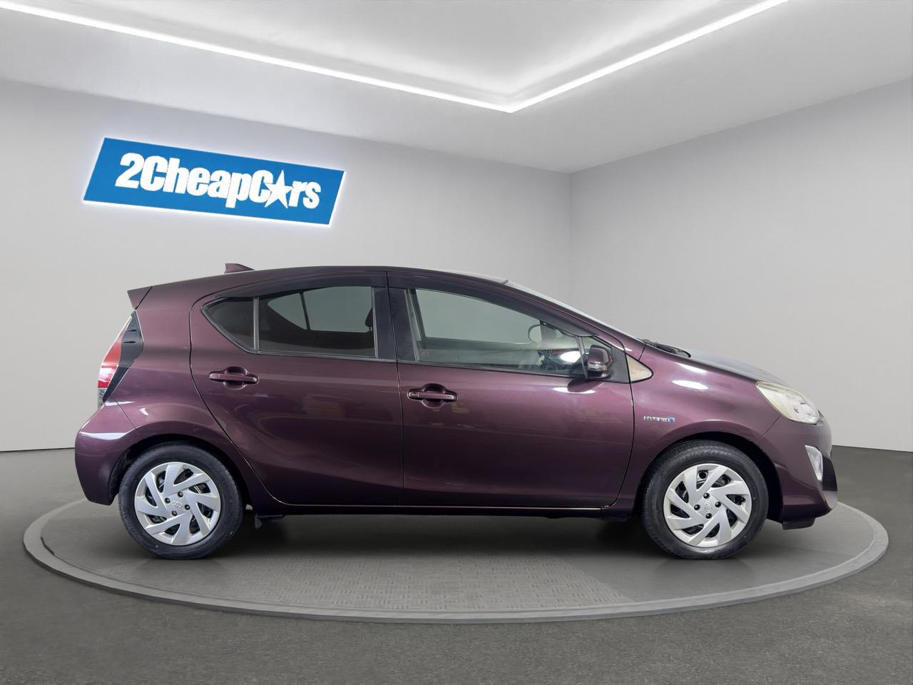 2015 Toyota Aqua S Hatchback REVESING CAMERA + PUSH SRART + AUTO LIGHTS