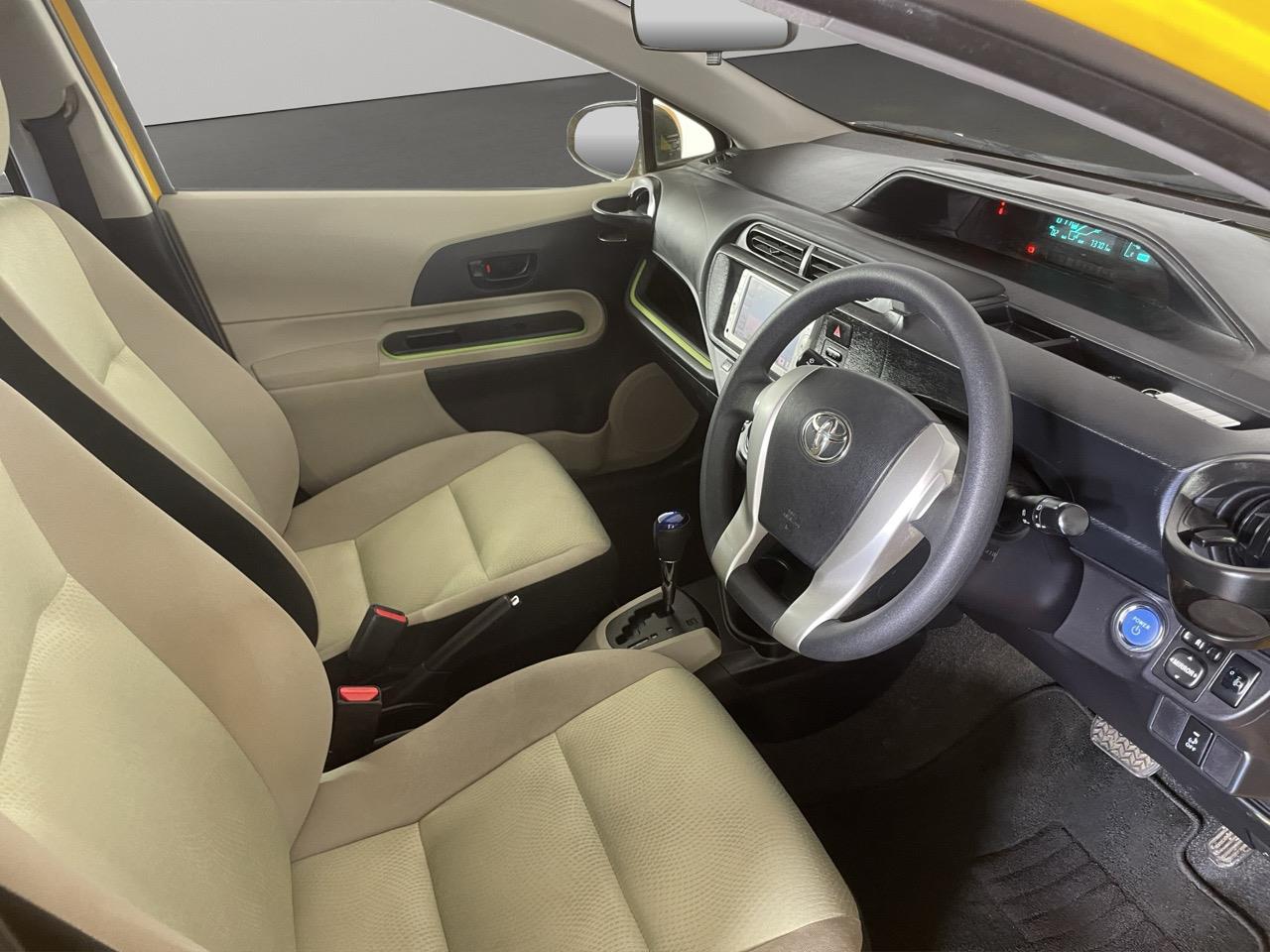 2013 Toyota Aqua S Hatchback HEATED SEATS + AUTO LIGHTS + PUSH START