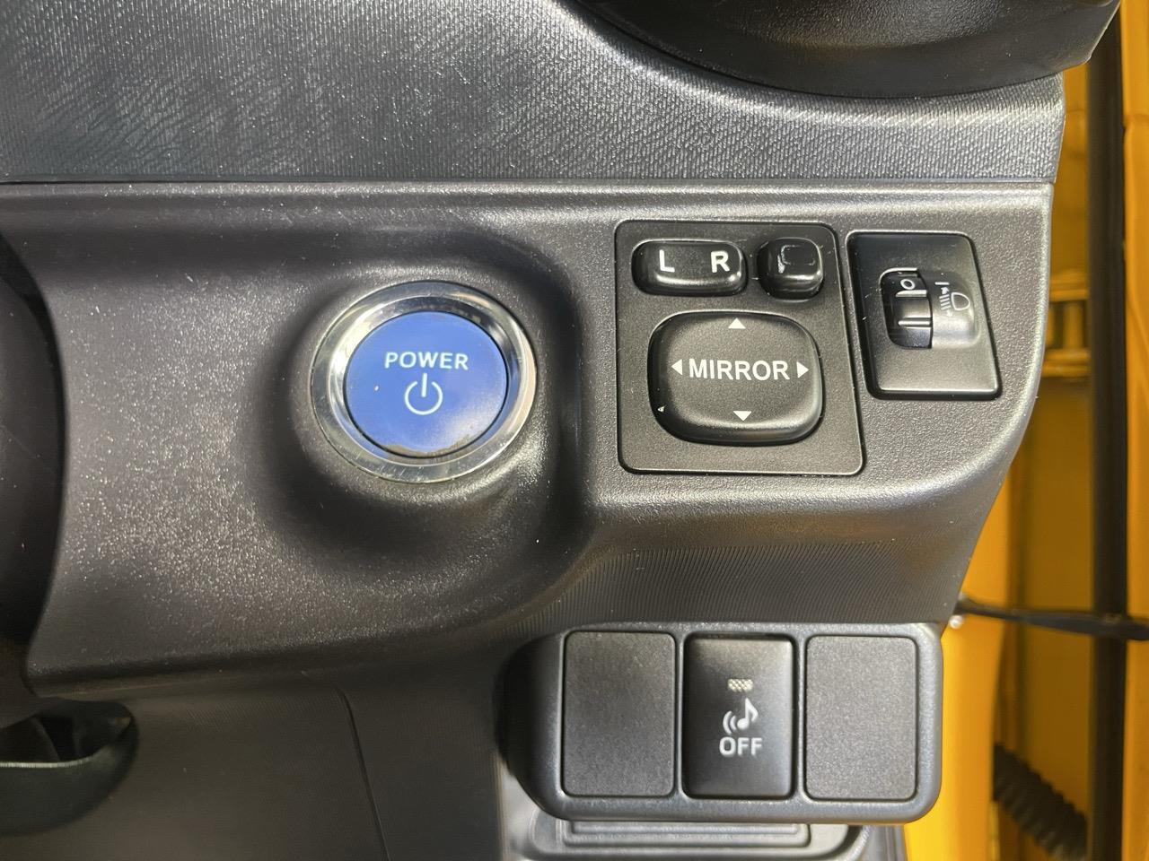 2013 Toyota Aqua S Hatchback HEATED SEATS + AUTO LIGHTS + PUSH START