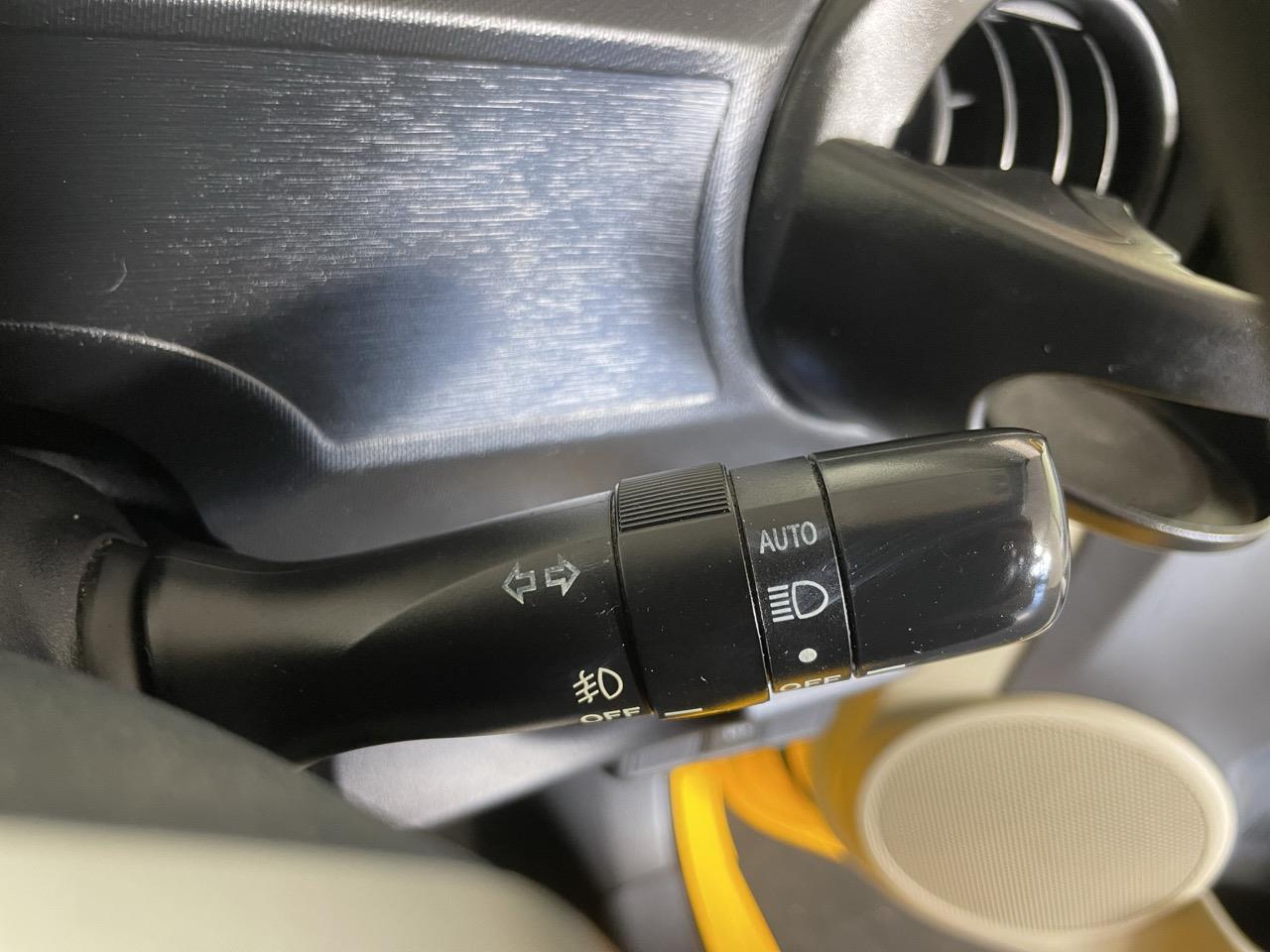 2013 Toyota Aqua S Hatchback HEATED SEATS + AUTO LIGHTS + PUSH START