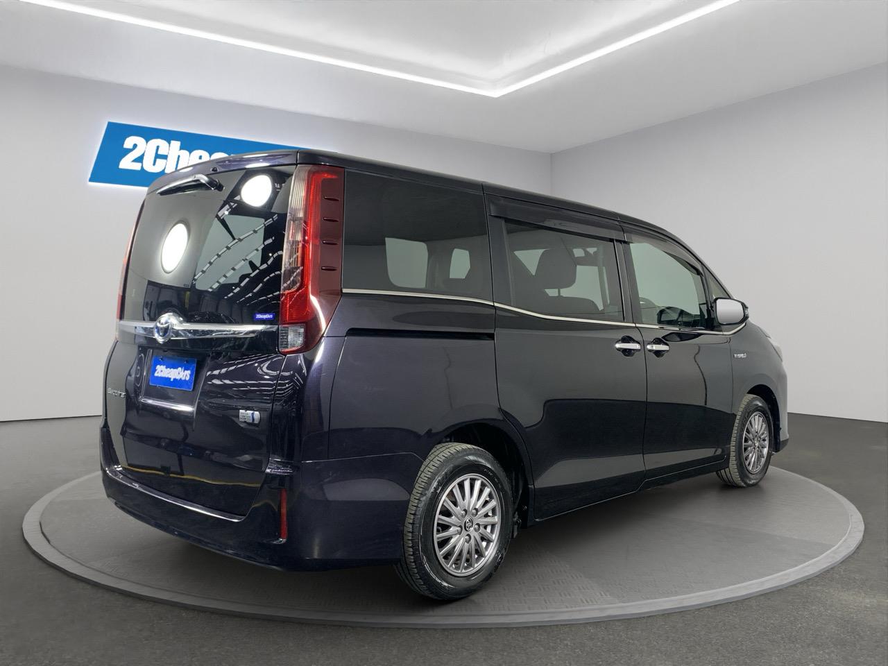 2015 Toyota Esquire Hybrid G People Mover POWER SLIDING DOOR + REVERSING CAMERA