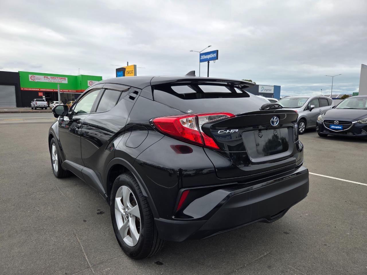 2017 Toyota C-HR S RV/SUV REVERSING CAMERA + CRUISE CONTROL + AUTO LIGHTS