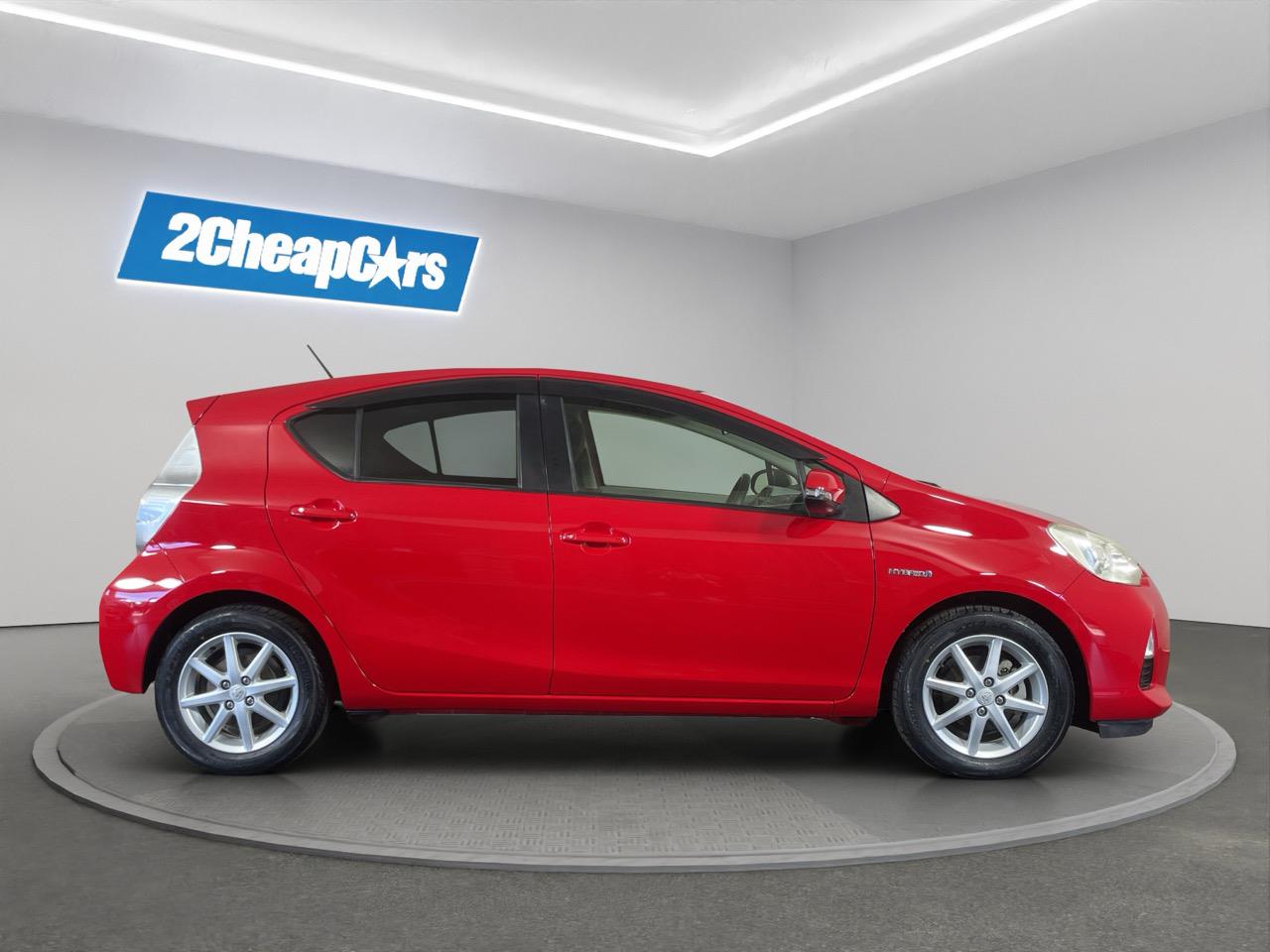 2013 Toyota Aqua S Hatchback REVERSING CAMERA + AUTO LIGHTS + PUSH BUTTON START