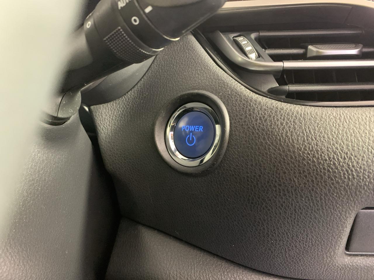 2018 Toyota C-HR G HYBRID RV/SUV CRUISE CONTROL + HEATED SEATS + REVERSING CAMERA