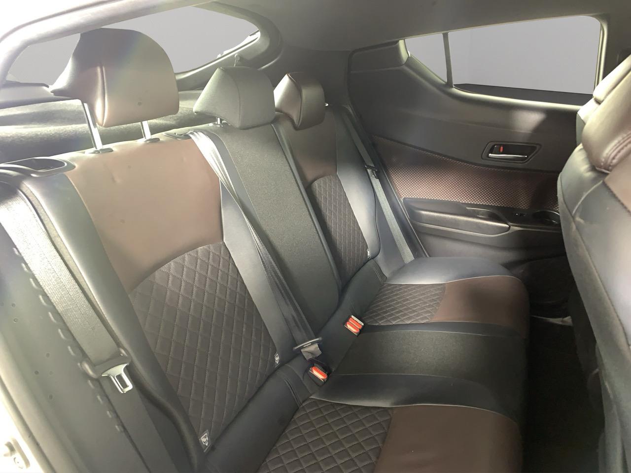 2018 Toyota C-HR G HYBRID RV/SUV CRUISE CONTROL + HEATED SEATS + REVERSING CAMERA