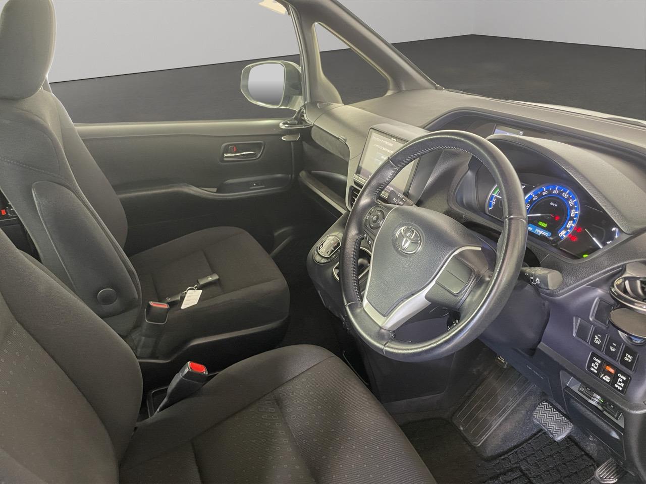 2014 Toyota Voxy Hybrid People Mover ELECTRIC SLIDING DOORS + REVERSING CAMERA