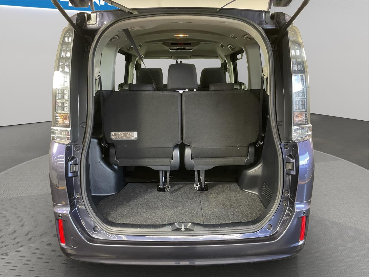 2014 Toyota Voxy Hybrid People Mover ELECTRIC SLIDING DOORS + REVERSING CAMERA