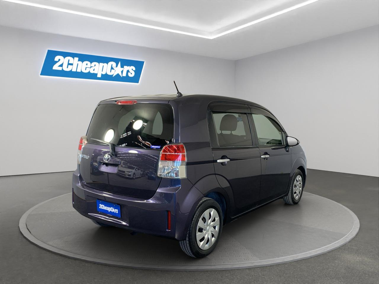 2014 Toyota SPADE  Hatchback GREAT SPACE + PUSH SRART + REVESING CAMERA