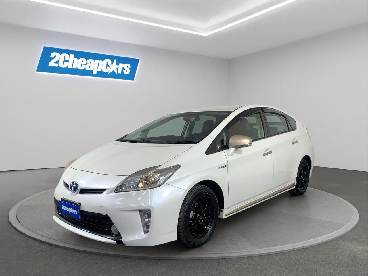2015 Toyota Prius Hybrid Hatchback