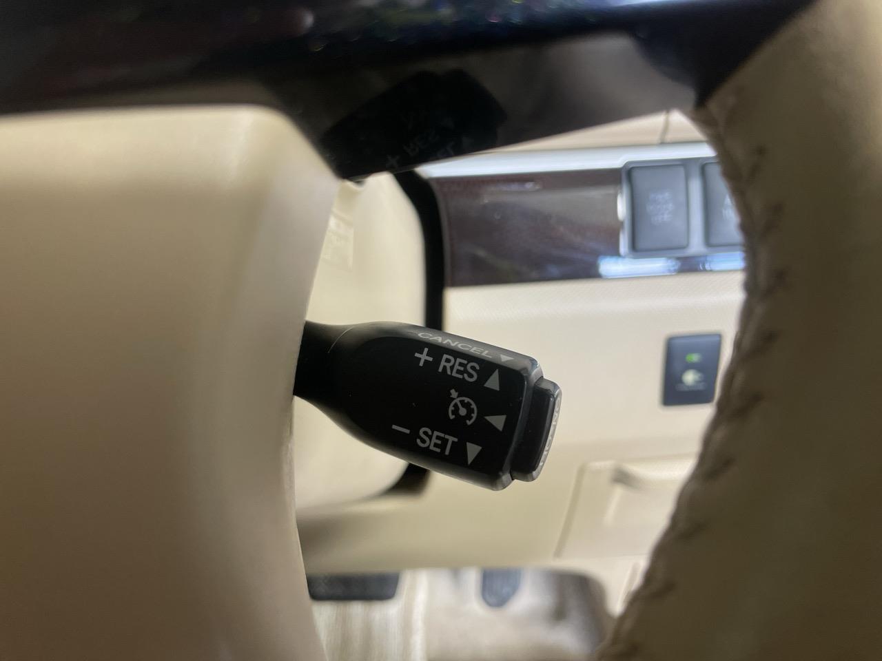 2012 Toyota Estima HYBRID E-FOUR AERAS People Mover ELECTRIC SLIDING DOORS + REVERSING CAMERA