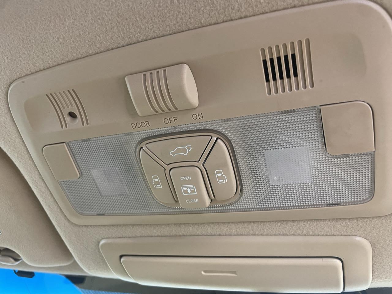 2012 Toyota Estima HYBRID E-FOUR AERAS People Mover ELECTRIC SLIDING DOORS + REVERSING CAMERA