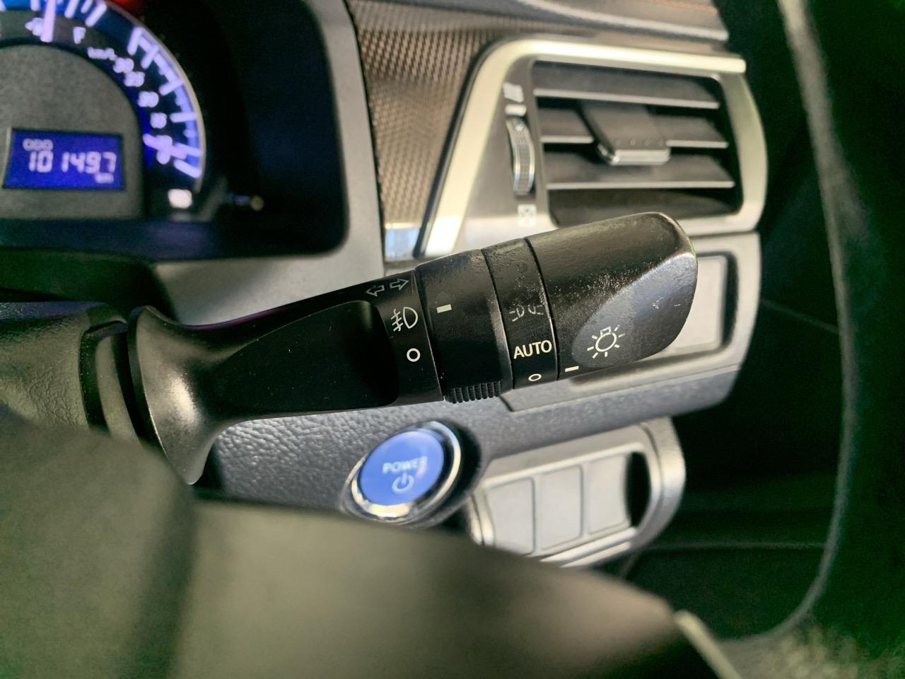 2012 Toyota Camry HYBRID G Sedan PUSH BUTTON START + AUTO LIGHTS