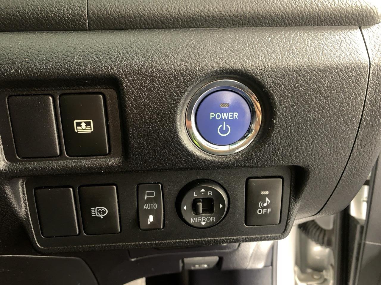 2013 Toyota SAI G Touring Selection Sedan LOW KMS + CRUISE CONTROL + POWER ADJUSTMENT SEATS