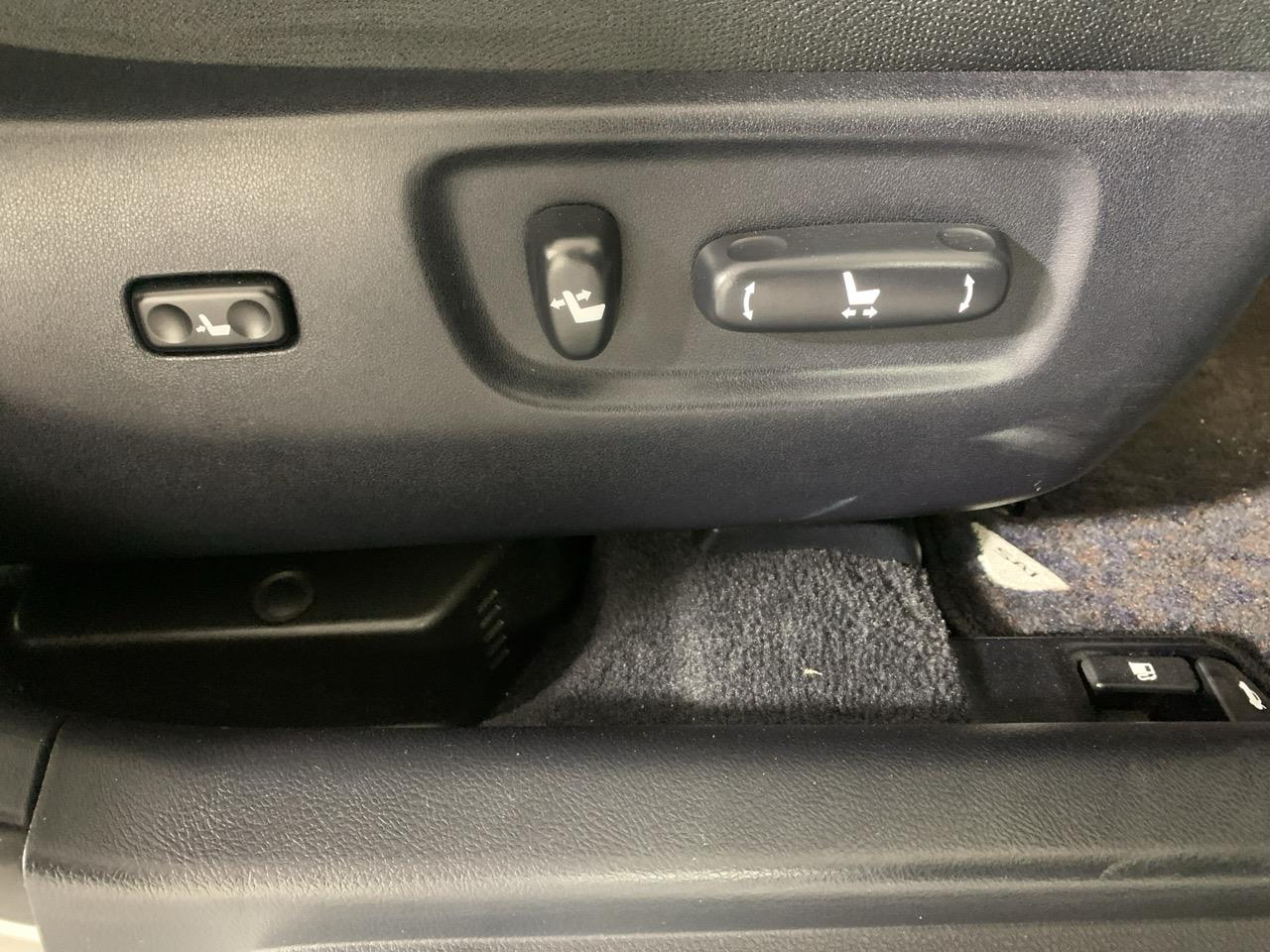 2013 Toyota SAI G Touring Selection Sedan LOW KMS + CRUISE CONTROL + POWER ADJUSTMENT SEATS