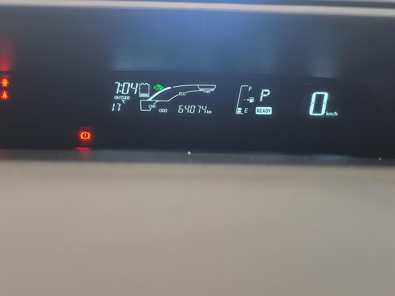 2014 Toyota Aqua G Hatchback SMART KEY + REVERSING CAMERA