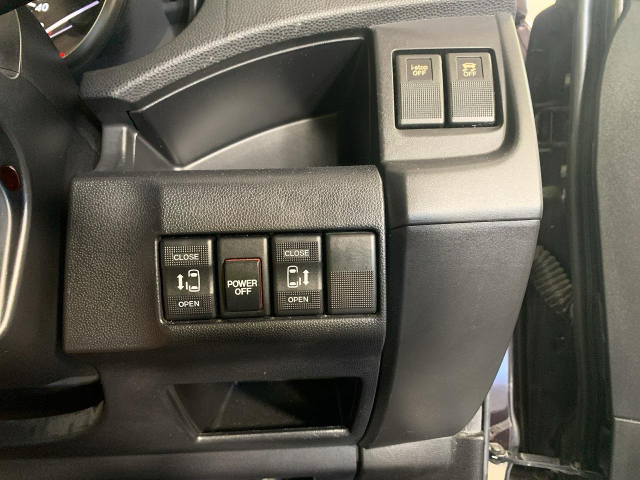 2013 Mazda Premacy 20S Sky Active People Mover LOW KMS + POWER SLIDING DOORS + AUTO LIGHTS 