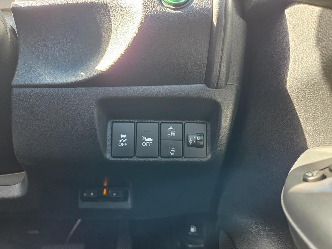 2018 Honda Fit Jazz Shuttle Hybrid New Shape Station Wagon CRUISE CONTROL + HONDA SENSING