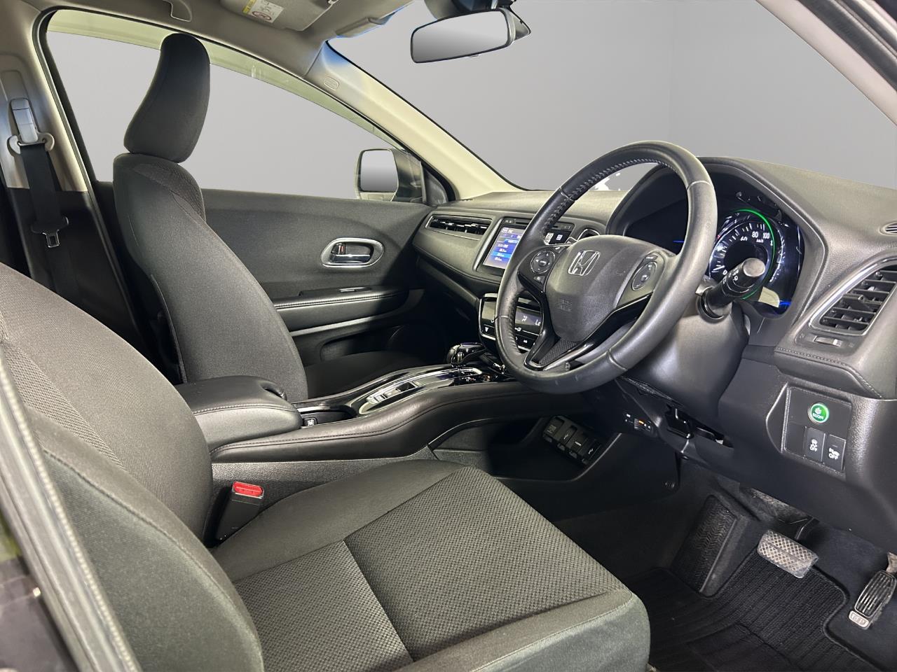 2015 Honda Vezel HYBRID X RV/SUV REVERSING CAMERA + CRUISE CONTROL + PADDLE SHIFT